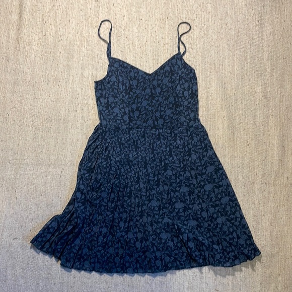 Blue Floral Hollister Sleeveless Dress - Picture 1 of 2